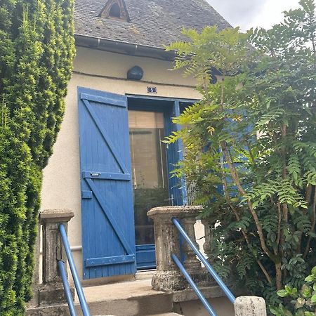 Gite Au Coeur De La Ville Ancienne Terrasson-Lavilledieu Exterior photo